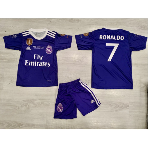 8217 Детски футболен комплект лилав REAL MADRID Ronaldo 7